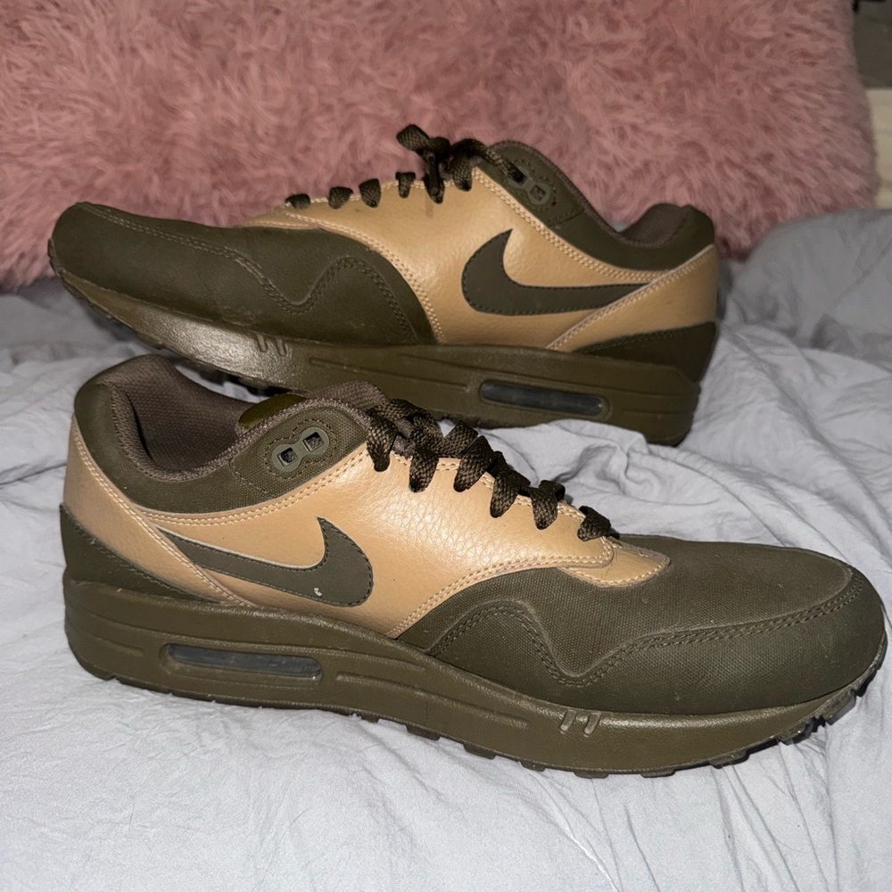 I am selling Nike Air Max 1 LTR Premium 'Dark Loden' in mint condition